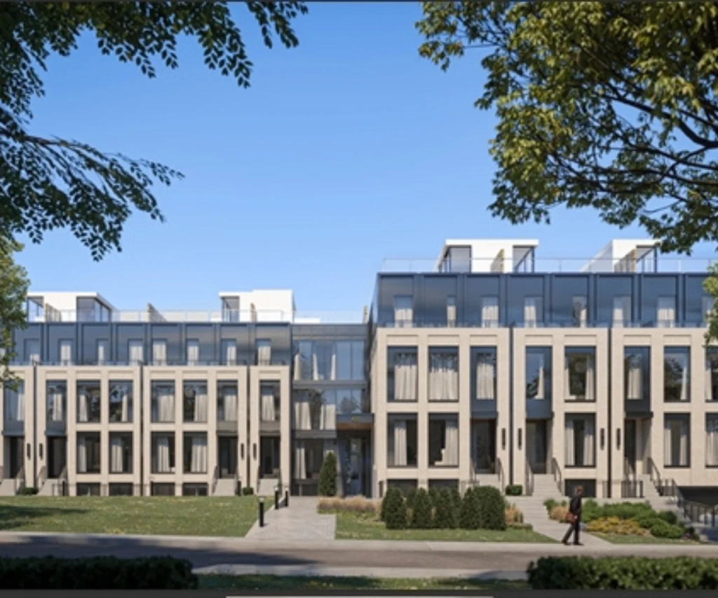 Savile on the Roe Condos